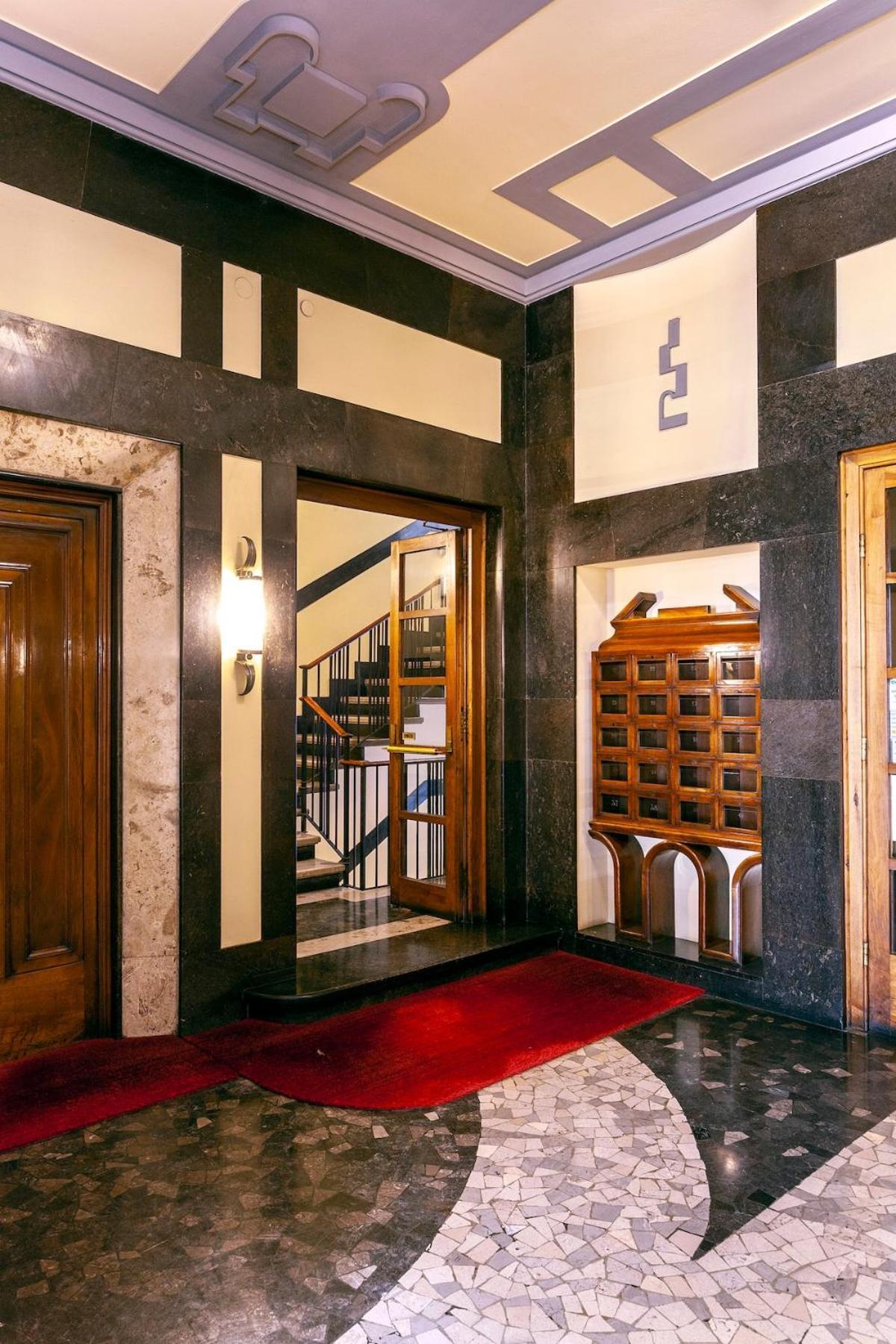 Apartment Bilocale Con Wifi In Palazzo Storico, A 5 Minuti Dal Duomo Zona San Babila - Tribunale *